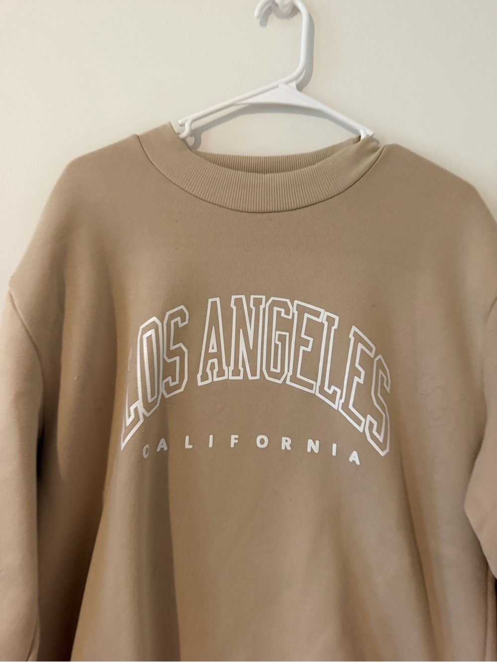 Los Angeles Graphic Crewneck Sweater - Beige - Picture 2 of 5